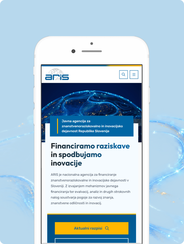 Prikaz prenovljene spletne strani ARIS na mobilnem telefonu z uvodno predstavitvijo agencije, poudarkom na financiranju raziskav in inovacij ter gumbom za aktualne razpise.