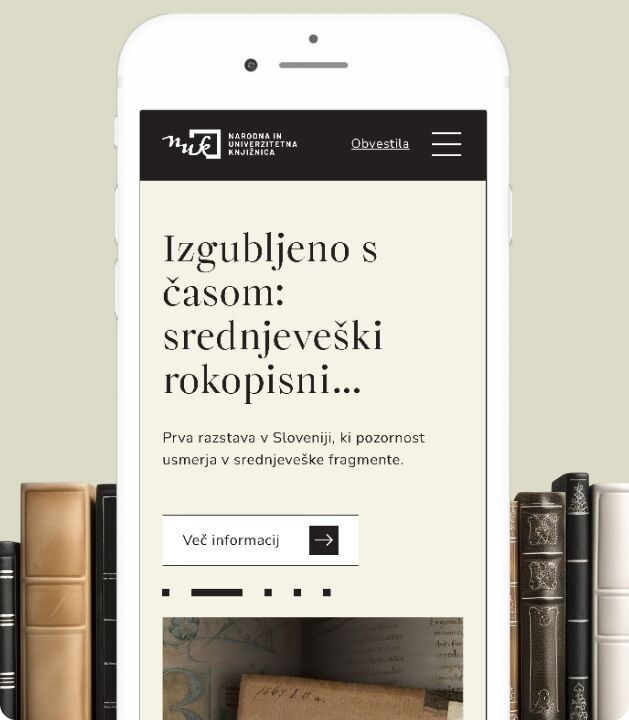 Mobilni prikaz spletne strani NUK z izpostavljeno razstavo »Izgubljeno s časom: srednjeveški rokopisni fragmenti«.