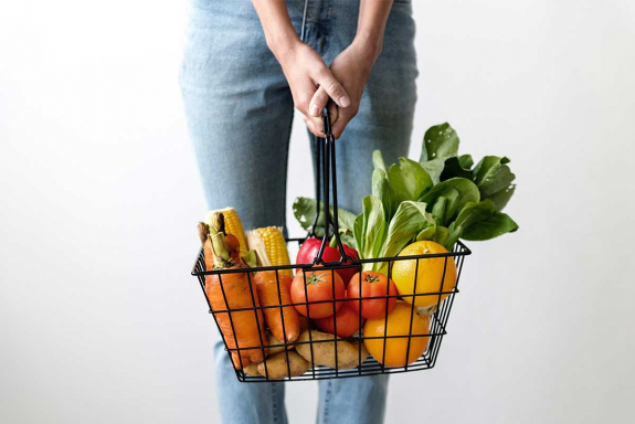 5 ideas to boost fresh food shopping in online groceries