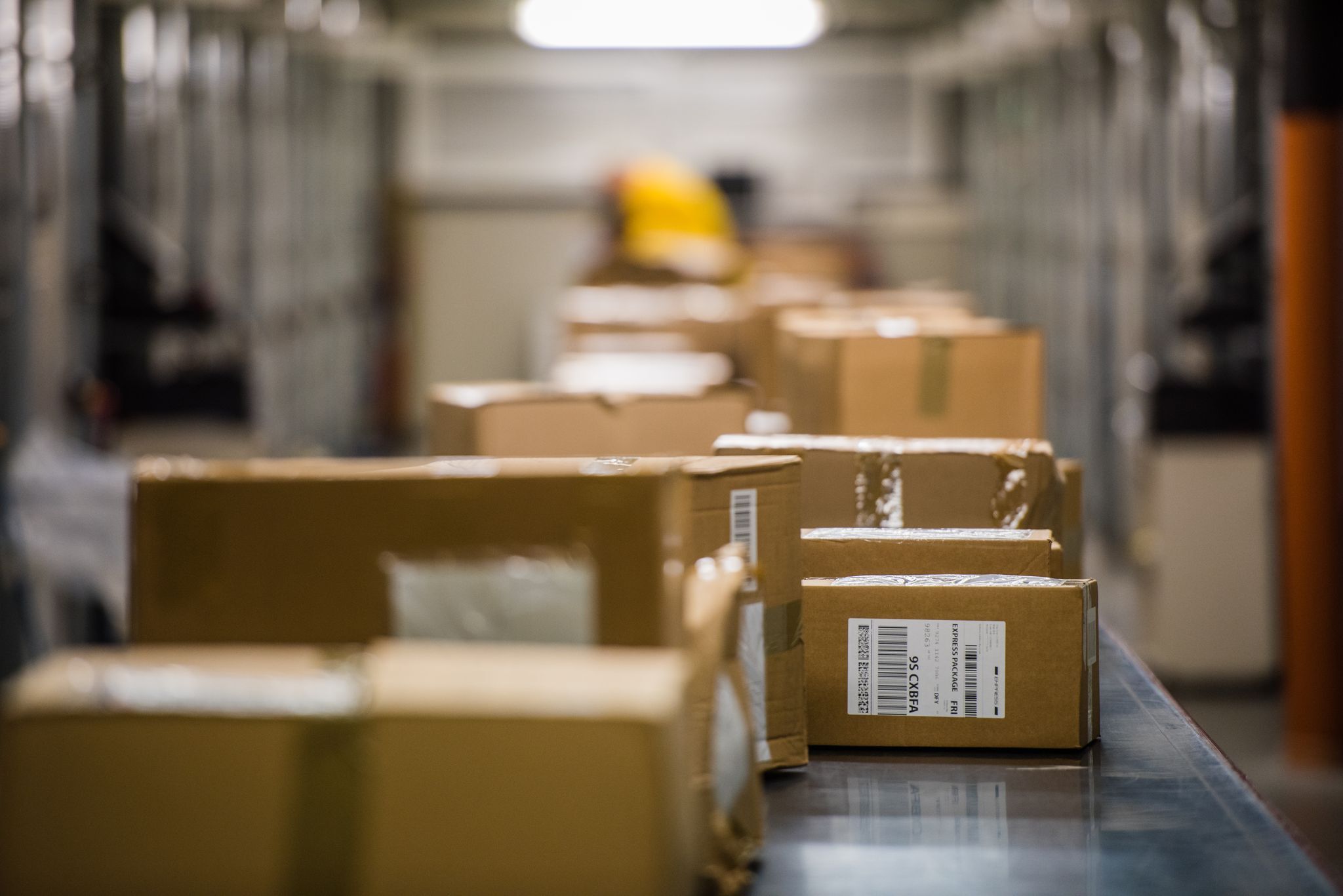 The Ultimate Guide to Retail Logistics: What It Is and How to Improve